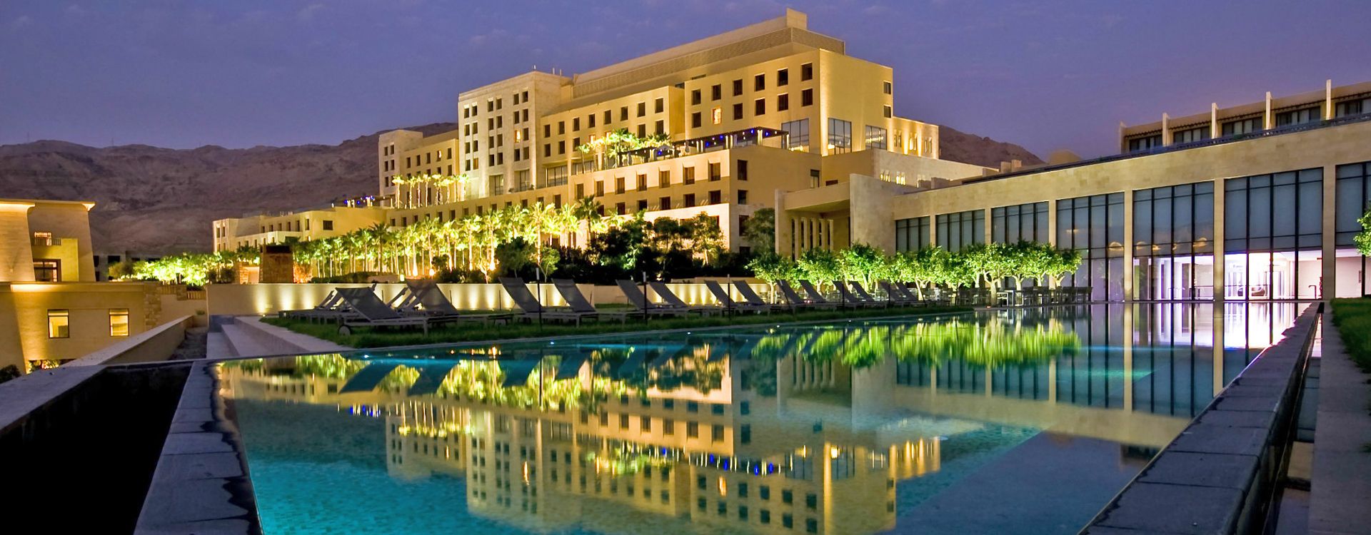 Kempinski Hotel Ishtar_Ext Buidling_Night