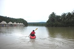 4 Rivers Floating Lodge