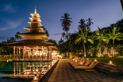 Ani Thailand_Dining Pavilion by the night