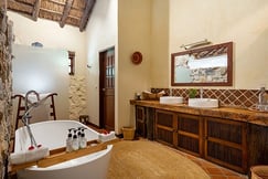 Bathroom of the Farm House at Rivertrees Inn