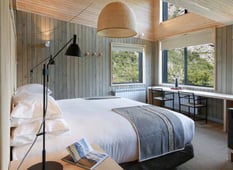 bedroom in a luxury lodge in Patagonia