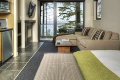 Black Rock Oceanfront Resort_Bedroom with View