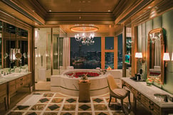 Four Seasons Hong Kong