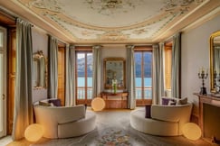 Living area in suite at Grand Hotel Tremezzo