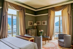 Accommodation with double balcony overlooking Lake Como