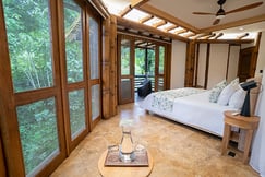 La Selva Eco-Lodge and Retreat