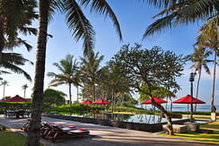 Ombak Luwung Beachfront Estate