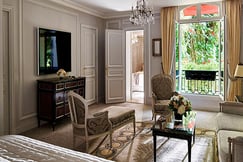 Hotel Plaza Athenee