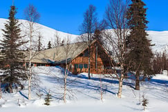 Tukta Bay Lodge