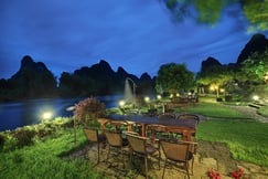 Yangshuo Mountain Retreat