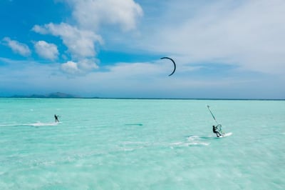 Kite surfing at Amanpulo